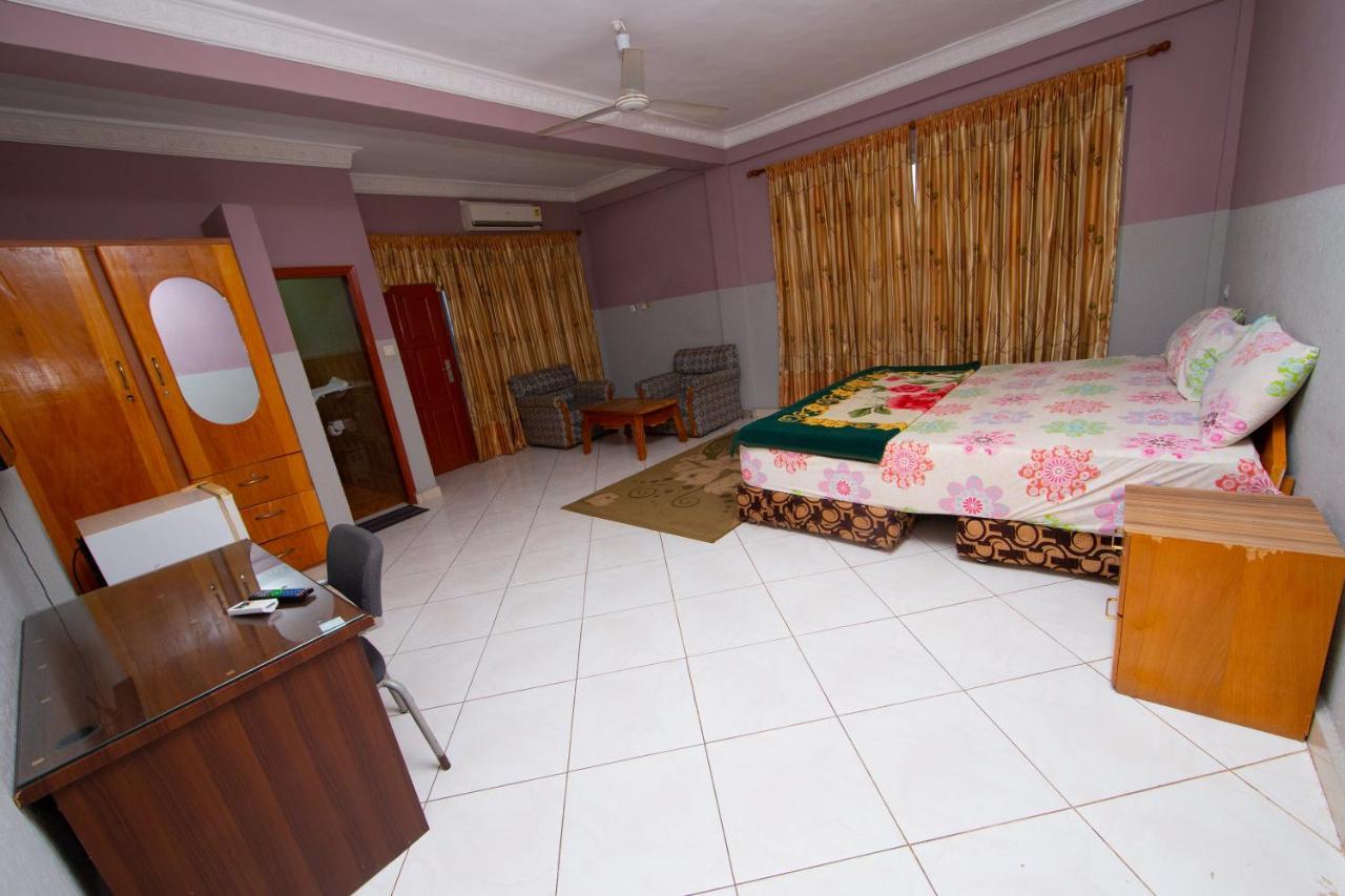 Pemicsa Hotel Accra Spintex Extérieur photo