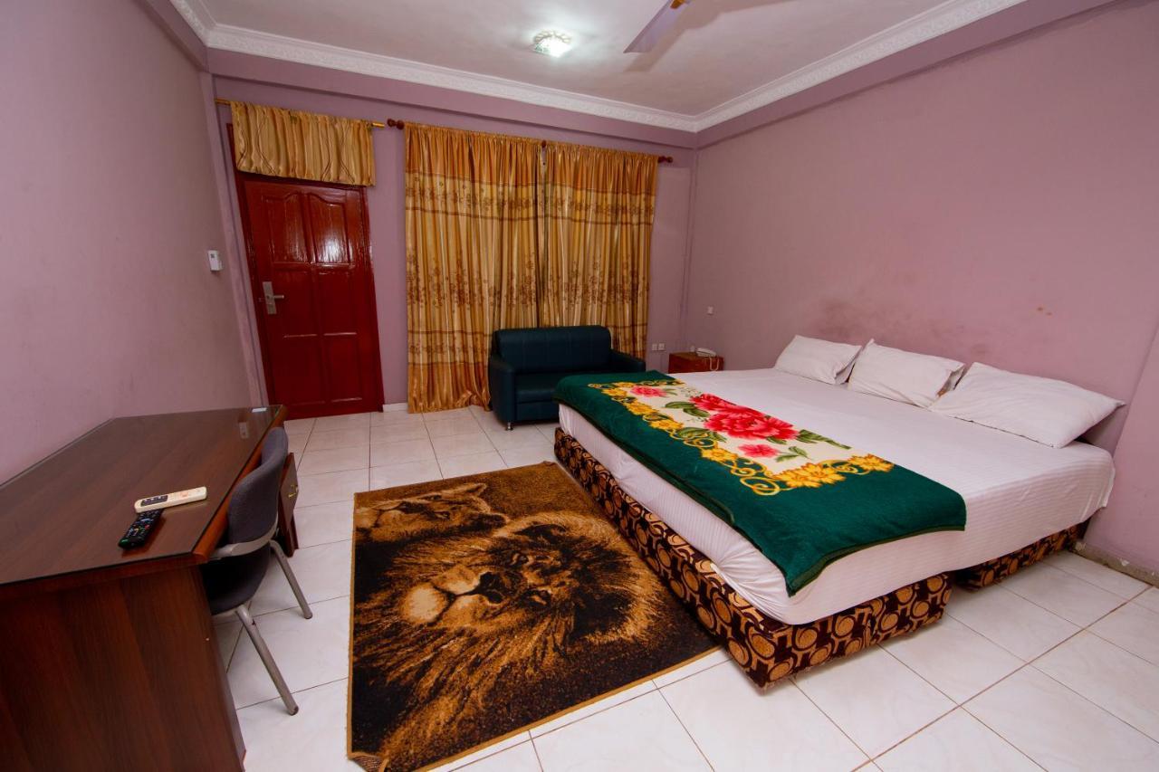 Pemicsa Hotel Accra Spintex Extérieur photo