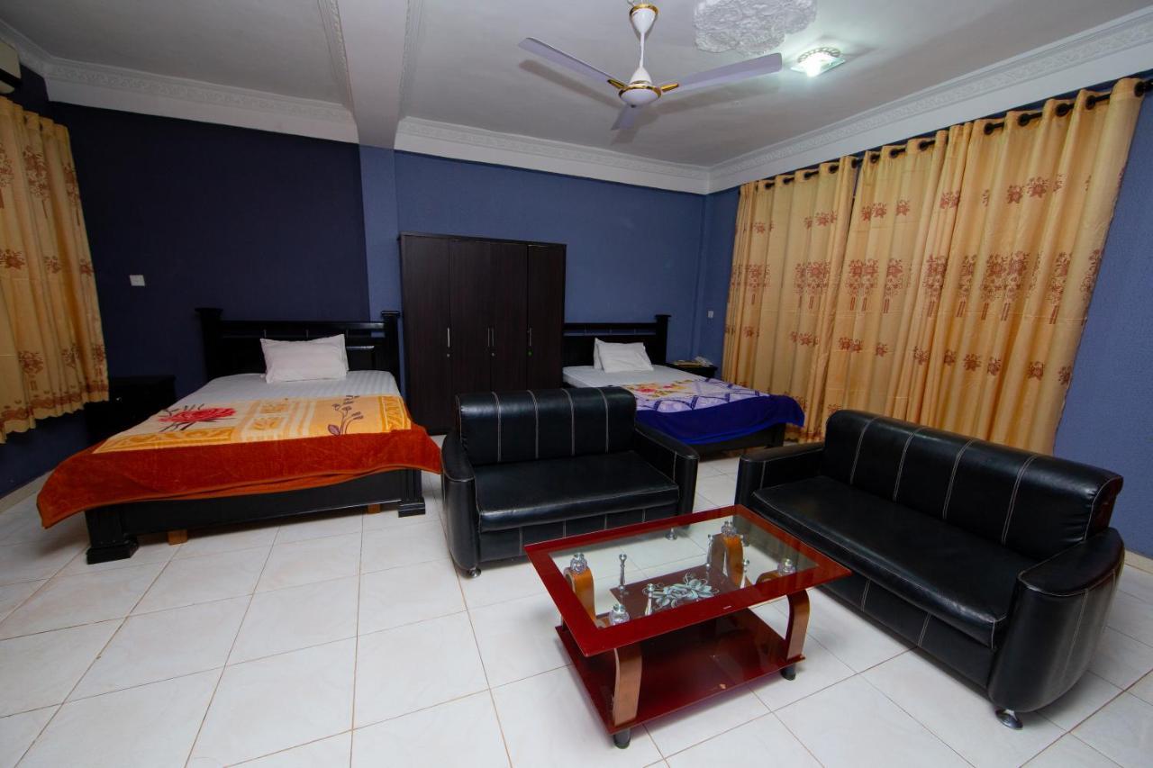 Pemicsa Hotel Accra Spintex Extérieur photo