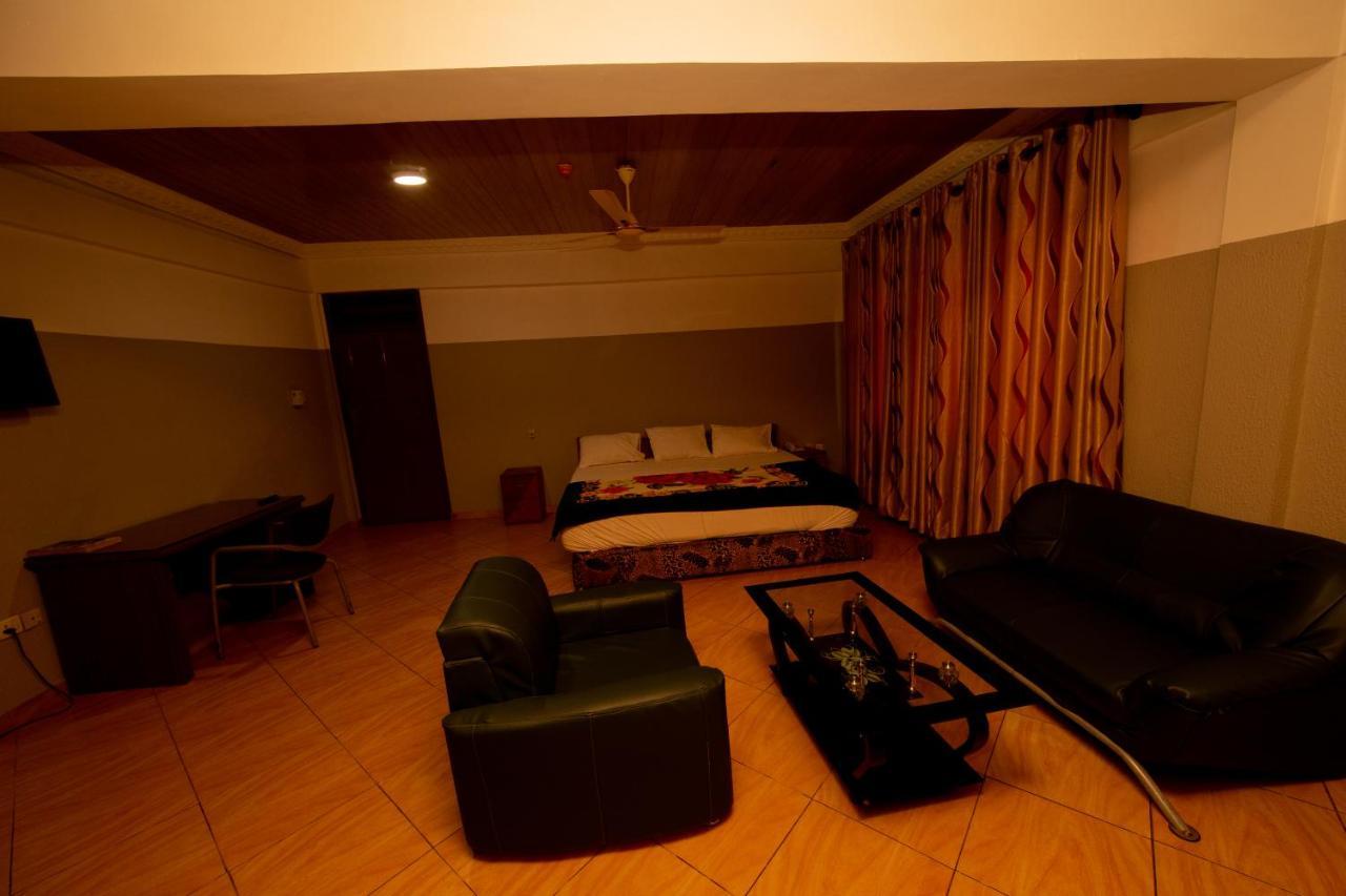 Pemicsa Hotel Accra Spintex Extérieur photo