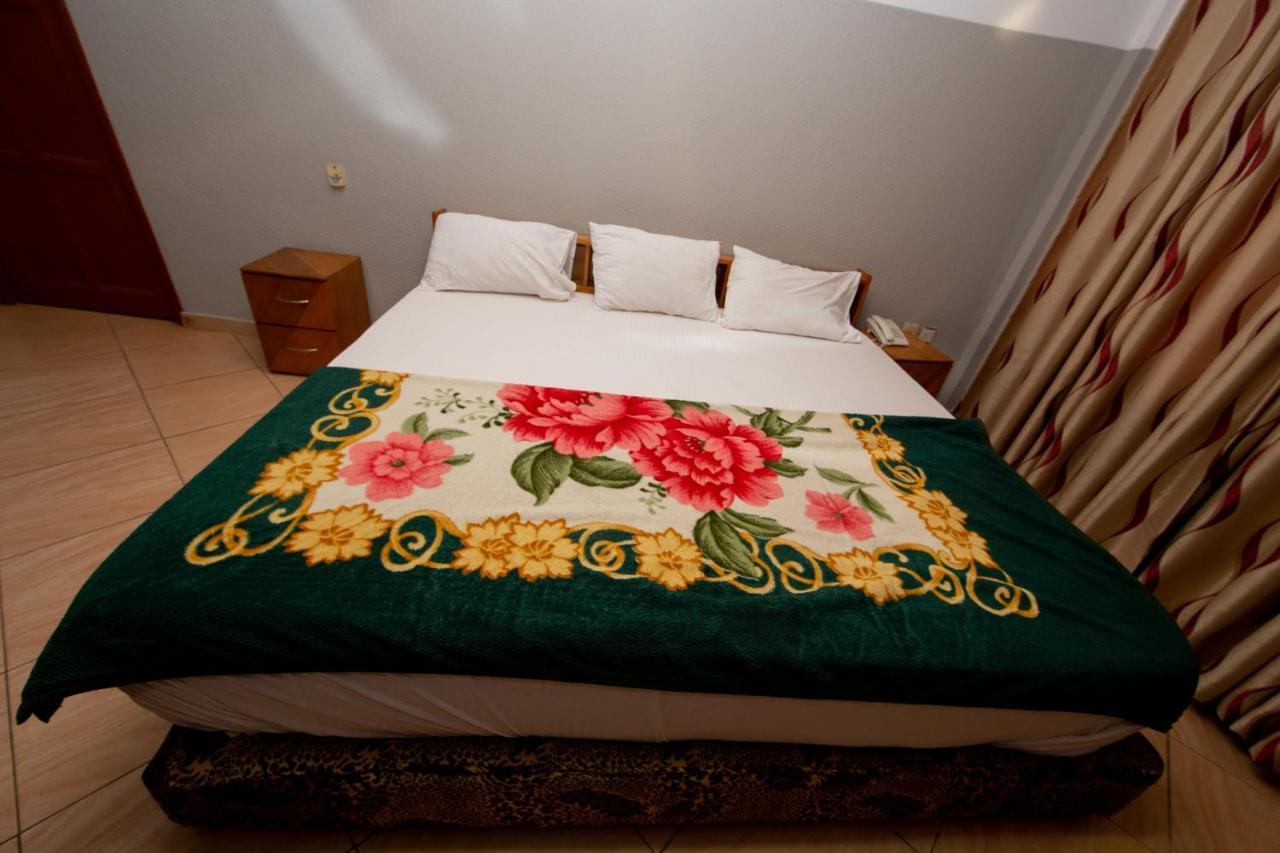 Pemicsa Hotel Accra Spintex Extérieur photo