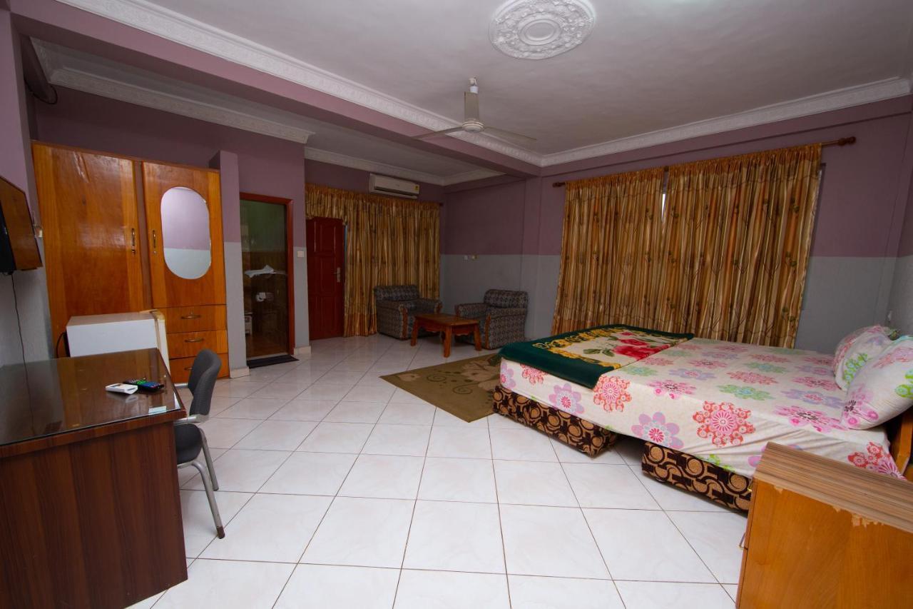 Pemicsa Hotel Accra Spintex Extérieur photo