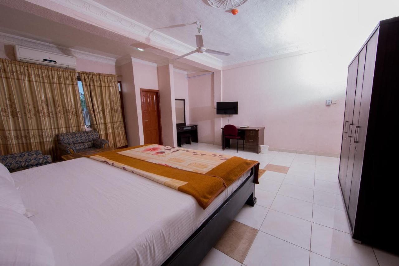 Pemicsa Hotel Accra Spintex Extérieur photo