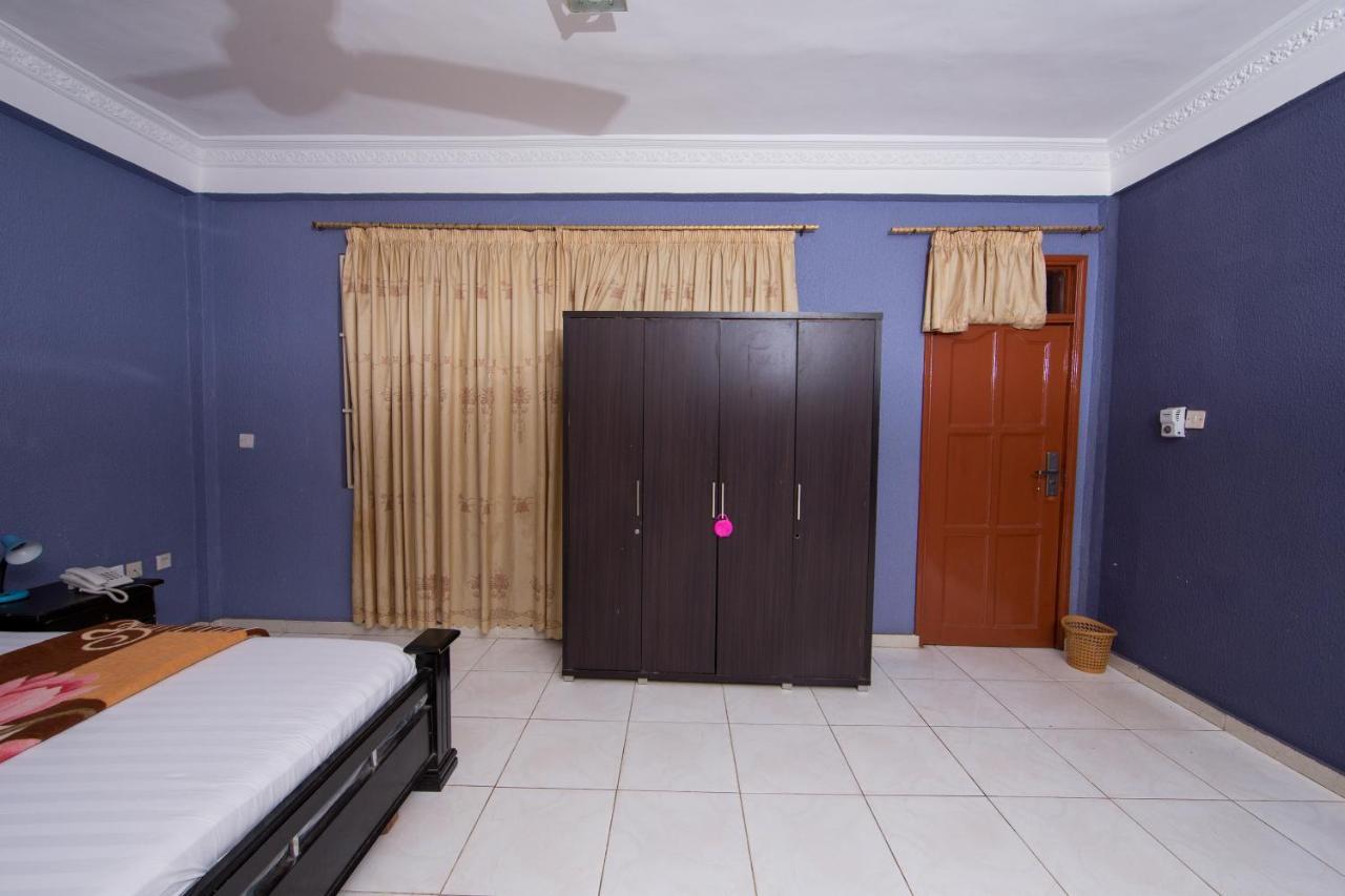 Pemicsa Hotel Accra Spintex Extérieur photo