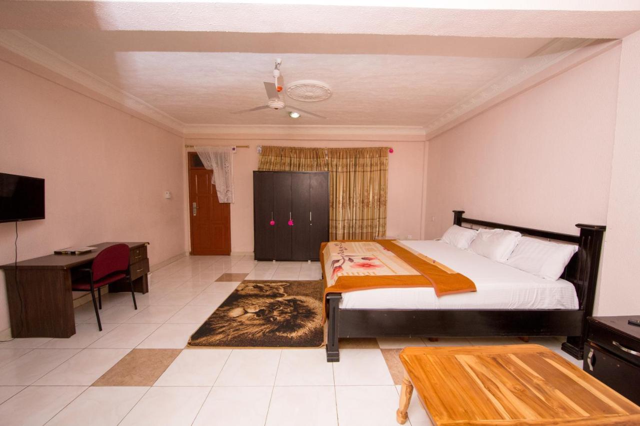 Pemicsa Hotel Accra Spintex Extérieur photo